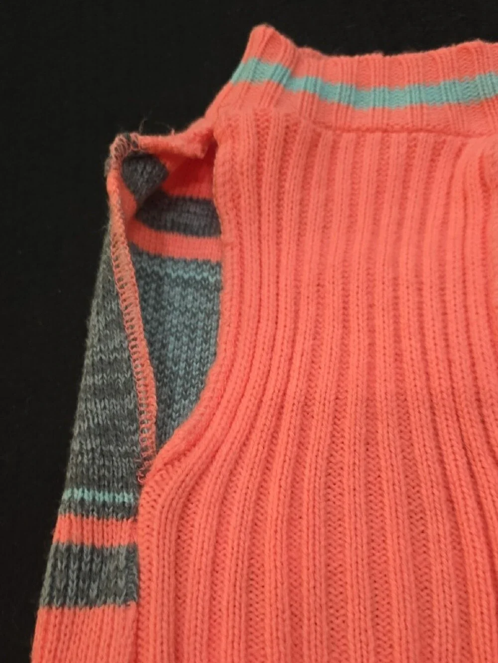 Heart-Accent Coral & Gray Knit Dog Sweater #693
